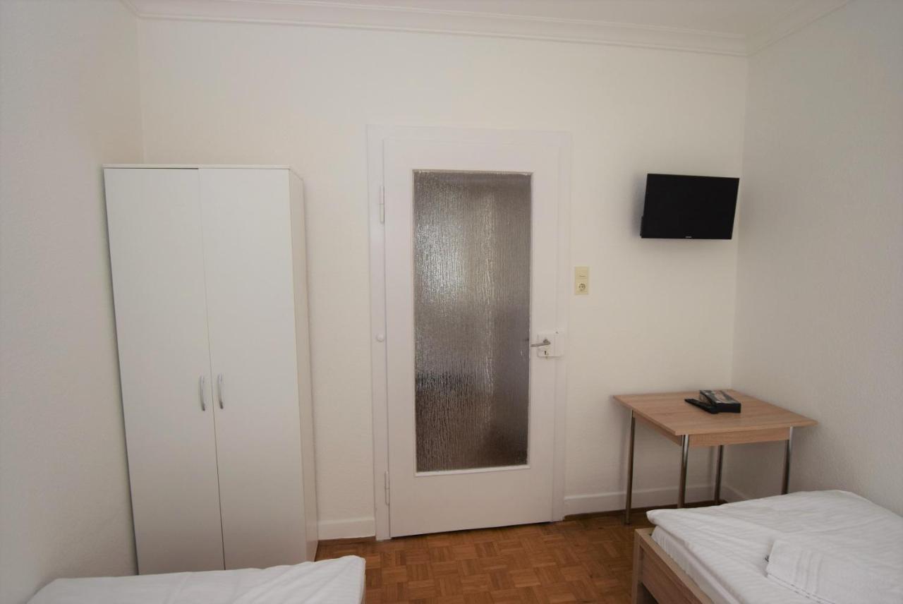 Nuertingen Zimmer Luaran gambar