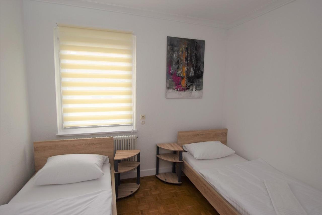 Nuertingen Zimmer Luaran gambar